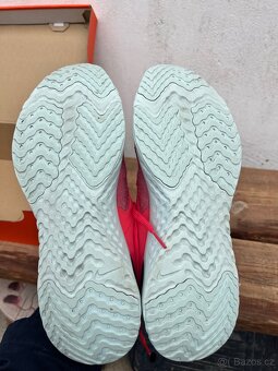 Nike Odyssey React - 5