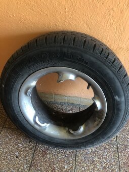 Prodám sadu 4 letních kol Hankook 195/70R15C - 5