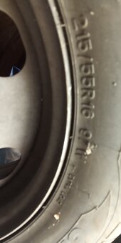 4 ks pneu 215/55 R16 97 W včetně disků 6,5 J x16 H2, ET26 - 5
