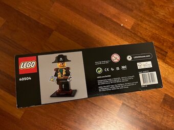 LEGO 40504 House – Pocta minifigurkám – Pirát - 5