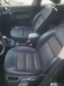 škoda octavia 2 kombi 2.0tdi 103kw rv2006 xenony - 5
