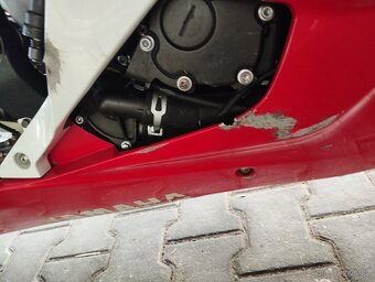 Yamaha R6 - 5