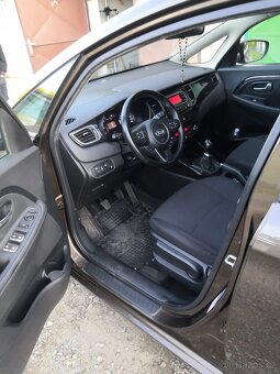 Prodám Kia Carens 1.7crdi 104 kW rvát. 2018 - 5