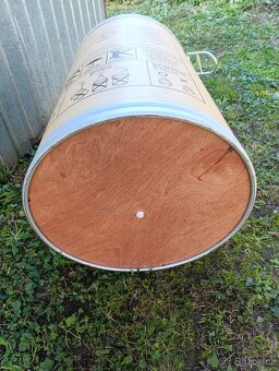 Sud s víkem na uskladnění např. obilí - 5