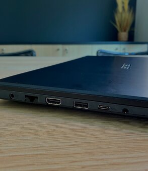 ASUS VivoBook X571GT – i7 / 16GB RAM / GTX 1650 – Výkonný he - 5