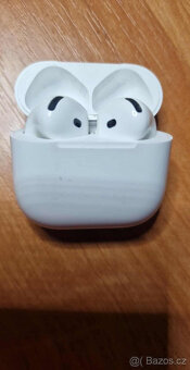sluchátka Apple AirPods 4 s aktivním potlačením hluku - 5