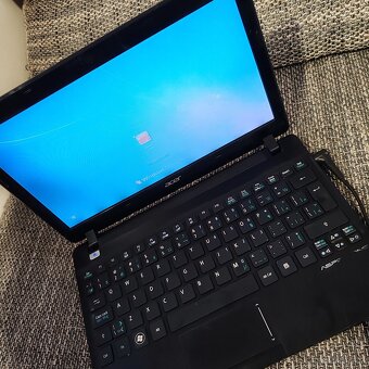 Acer aspire one - 5