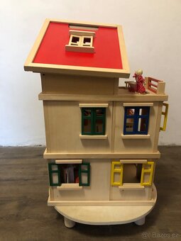 Dřevěný domeček pro panenky - 5