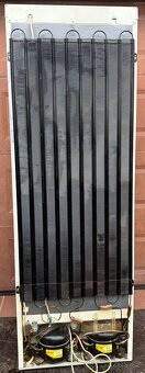 Lednice s mrazákem Hisense RB343D4AW1 - 5