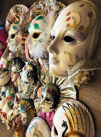 Sbírka dekorativních keramických karnevalových masek_ - 5