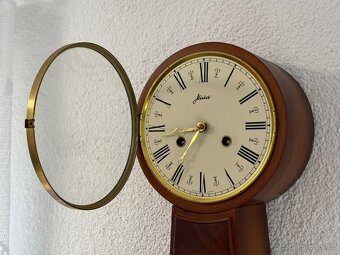 Nástěnné tvarované dřevěné hodiny W.Haid bicí půlky - 5