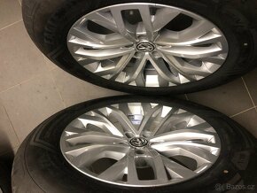 ORIGINAL ALU KOLA VW TOUAREG III "CASCADE" 235/65/18 - 5