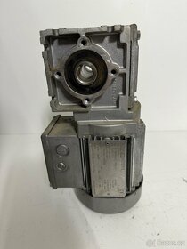 ELEKTROMOTOR S PREVODOVKOU 159 ot/min - 5