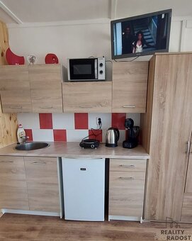 Chata s vlastním pozemkem u Máchova jezera - 5