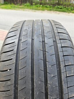 YOKOHAMA BLUEARTH GT 245/40 R19 Letní - 5