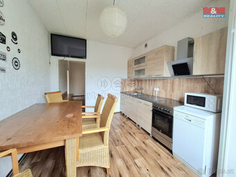 Prodej bytu 2+1, 56 m², Ostrov, ul. Hlavní třída - 5