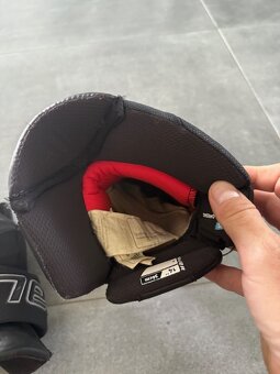 Prodám hokejové rukavice Bauer Vapor Hyperlite SR 14" - 5