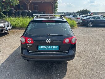 Volkswagen Passat 1.6i - 5