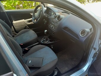 Ford Fiesta 1,3i 51KW - 5