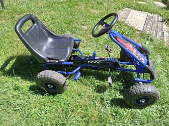 Prodám dvě dětské šlapací motokáry - 5