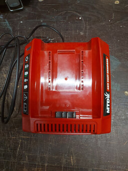 Vysavač + foukač listí MTD - 5