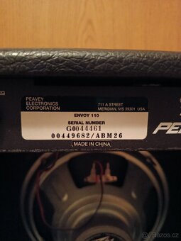 Prodám kytarové kombo Peavey Envoy 110 "Red Stripe" - 5