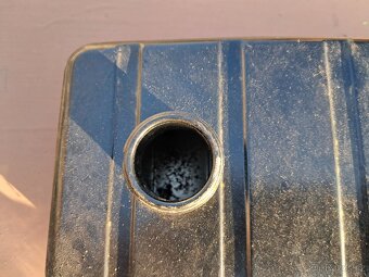 Nádrž,  karburátor, italská Babetta - 5