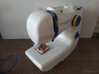 Šicí stroj z IKEA - 5