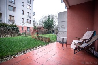 Pronájem bytu 1+kk s terasou a předzahrádkou, Jana Přibíka,  - 5