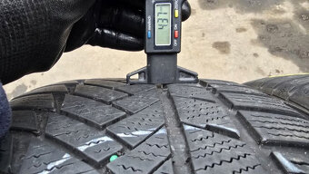 Zimní pneu 245/45/18 Continental Run Flat - 5