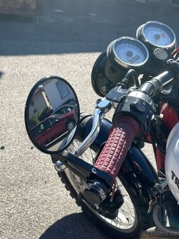 Triumph Thruxton - 5