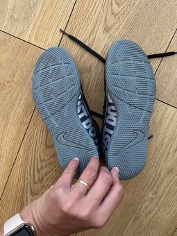 Sálové boty Nike , vel.36,5 - 5