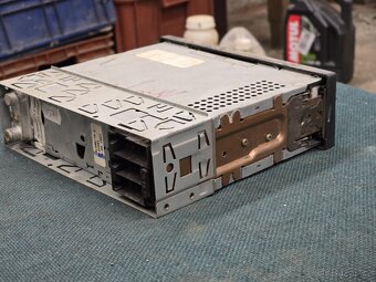 Staré autorádio Philips - 5