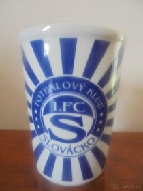 hrnečky s fotbal. znaky - 5