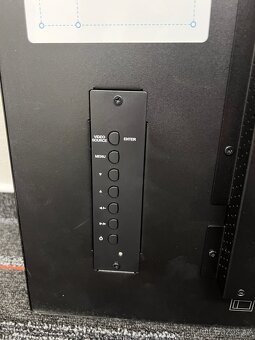 Dotykový monitor 42" Iyama ProLite TH4265MIS-B1AG - 5