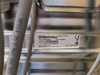 2,5 roku stará Pračka Electrolux na 6 kg - 5