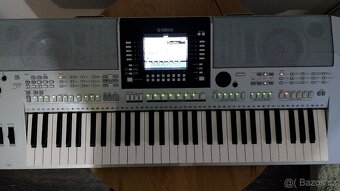 Yamaha PSR S 910 - 5