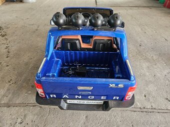 Elektrické autíčko - minimálně používané - 5