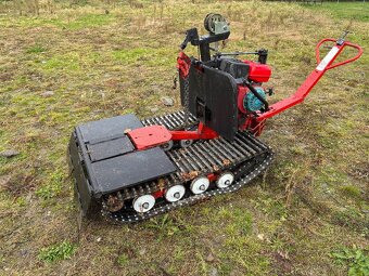 Železný kůň Husqvarna, motor 13 HP - 5