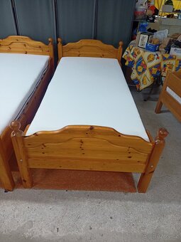 Prodám 2 x hezké postele z masivu 90 x 200 cm - 5