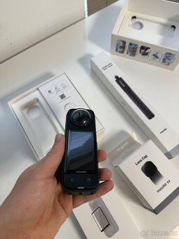 Kamera insta360 x4 - 5