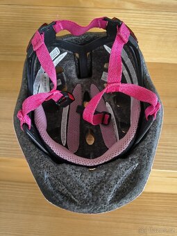 Prodám dětskou helmu Giro Rascal 50-54 - 5