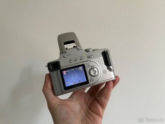 Panasonic Lumix DMC FZ20 Stříbrný - 5