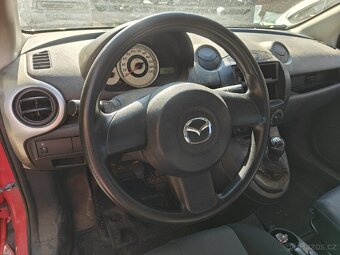MAZDA 2 (2008,1.3 benzín) - 5