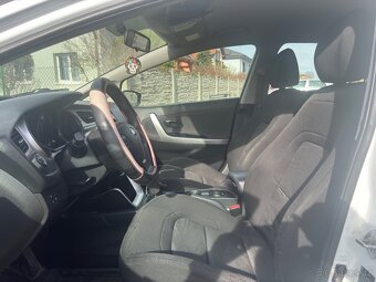 Kia Ceed - 5