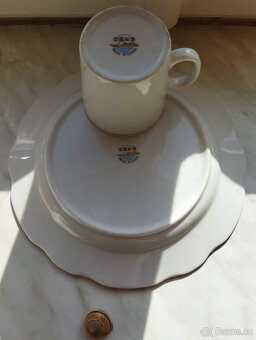 2x sada dětský hrníček s talířkem "bruslaři", Čína - 5