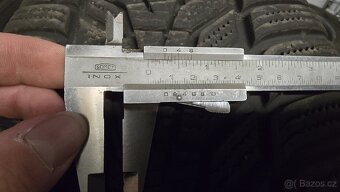 235/45 R19 Zimní pneu 7mm - 5
