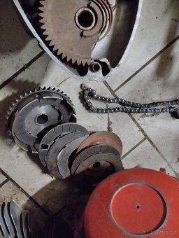 Motor Jawa 250 - 5
