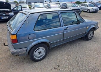 Volkswagen Golf 1,6 D nafta manuál 40 kw - 5
