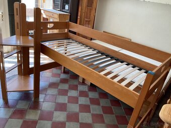 Prodám dětskou postel Masiv klouzačka - 5